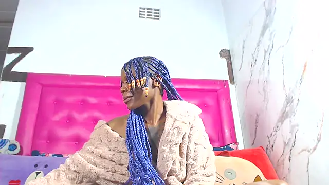 LoloQueen5 online show from July 2026 11:41:01 PM