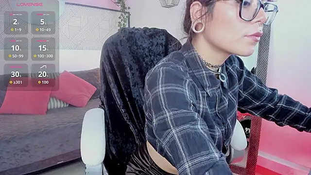 Esmeralda CO online show from October 2025 06:27:01 PM