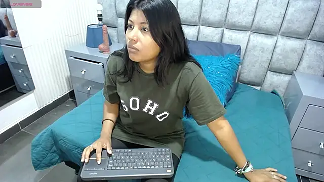 Snapshot of canela_a73 chatting on October 2025 02:29:02 PM canela a73 online show from October 2025 02:29:02 PM