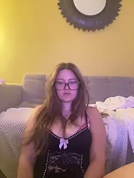 cherryrosealiee online show from April 2026 12:51:02 PM