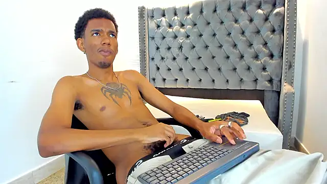 nero reyd online show from March 2026 08:12:01 PM