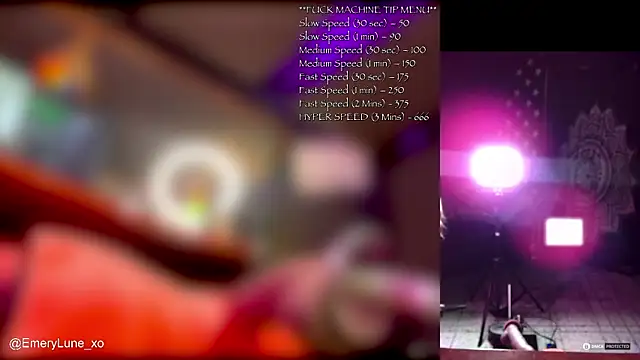 EmeryLune xo online show from November 2025 05:18:02 AM