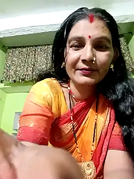 Snapshot of ZIVAA chatting on May 2026 05:32:01 PM ZIVAA online show from May 2026 05:32:01 PM