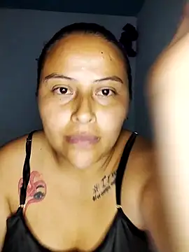 yelezia online show from December 2025 03:33:01 AM