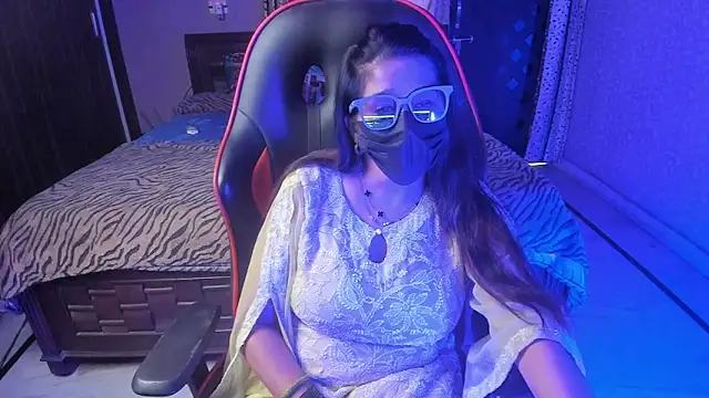 Snapshot of ShylaGill chatting on October 2025 11:00:02 AM ShylaGill online show from October 2025 11:00:02 AM