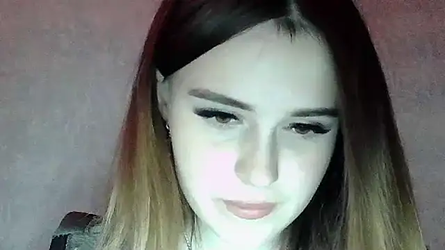 SweetLoraa online show from November 2025 02:50:01 PM