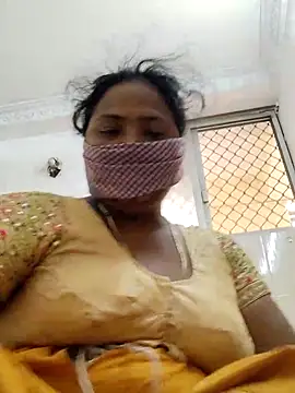 Snapshot of Tamilreethu chatting on October 2025 02:39:02 AM Tamilreethu online show from October 2025 02:39:02 AM