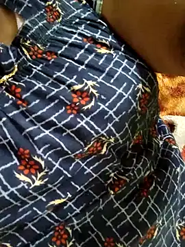 Snapshot of Tamilreethu chatting on October 2025 08:24:02 AM Tamilreethu online show from October 2025 08:24:02 AM