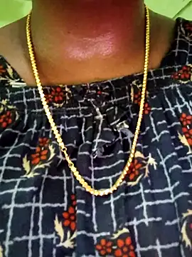 Snapshot of Tamilreethu chatting on October 2025 08:02:02 AM Tamilreethu online show from October 2025 08:02:02 AM