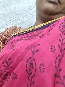 Snapshot of Tamilreethu chatting on October 2025 01:24:02 PM Tamilreethu online show from October 2025 01:24:02 PM