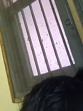 Snapshot of Tamilreethu chatting on November 2025 08:04:01 AM Tamilreethu online show from November 2025 08:04:01 AM