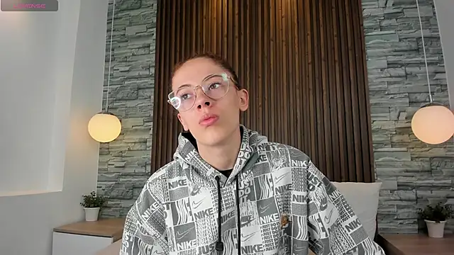 melodyvega0591 online show from October 2025 07:25:02 PM