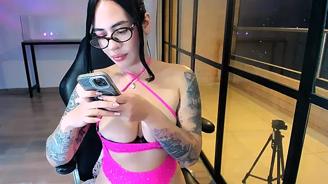 Snapshot of your_babydoll_ chatting on April 2026 05:21:01 AM your babydoll online show from April 2026 05:21:01 AM
