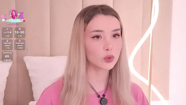 Nesolla online show from February 2026 06:28:02 PM