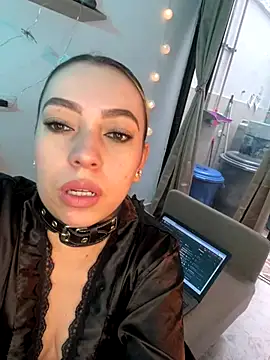 Moon Blake online show from September 2025 03:34:01 PM