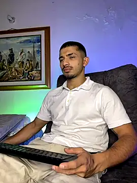 ArturoCardona  online show from November 2025 11:43:02 AM