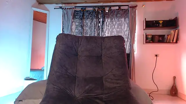 Snapshot of ArturoCardona_ chatting on May 2026 09:21:02 PM ArturoCardona online show from May 2026 09:21:02 PM