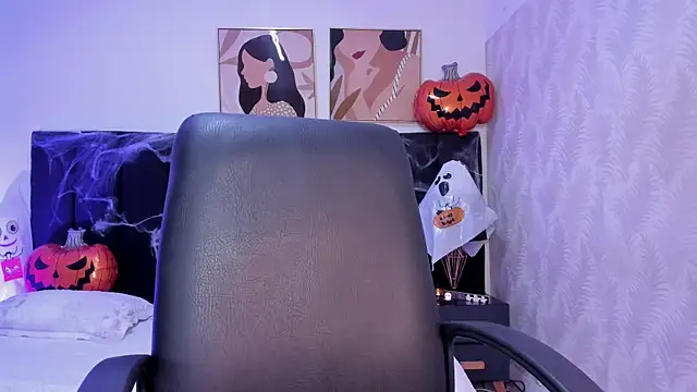 kaylaadams7 online show from October 2025 11:11:02 AM