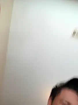 KeYBuMp323 online show from February 2026 03:32:02 PM