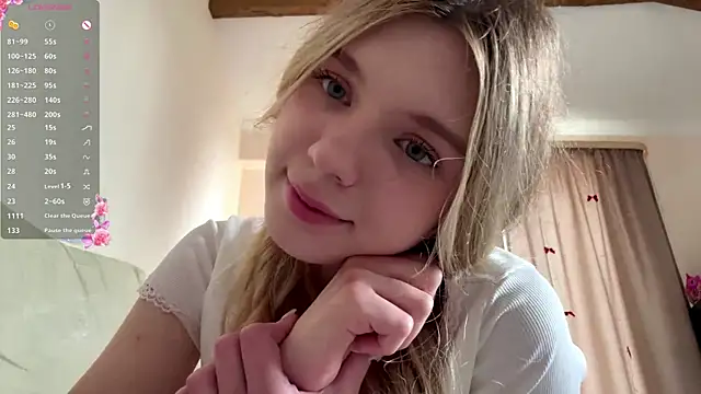 Snapshot of FruityXo chatting on May 2026 12:21:01 PM FruityXo online show from May 2026 12:21:01 PM