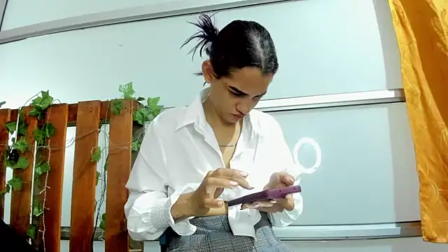 cris dulce online show from April 2026 07:58:02 PM