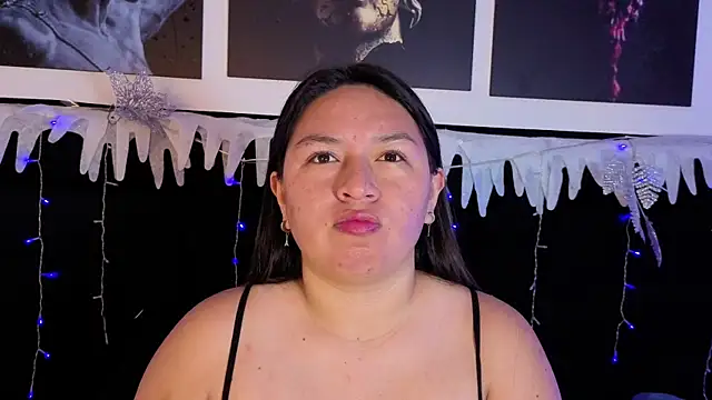 BellaRoux1 online show from December 2025 12:01:02 PM