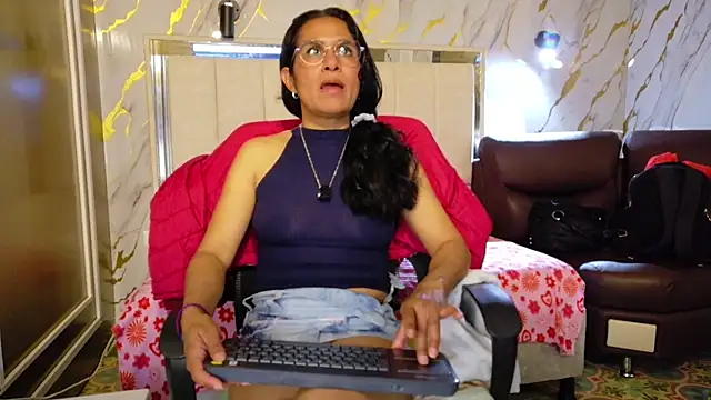 Vanessa 7  online show from April 2026 10:55:02 PM