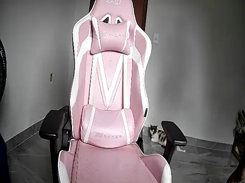Caiostripchat online show from February 2026 06:12:01 PM