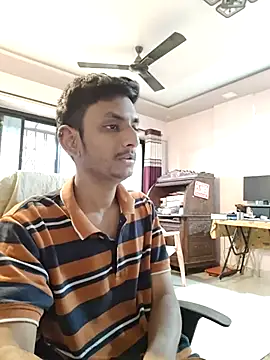 yung cplz online show from December 2025 08:10:01 AM