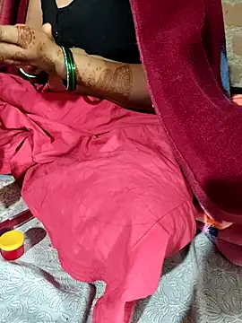 POOJACOUPLE online show from January 2026 05:51:02 PM