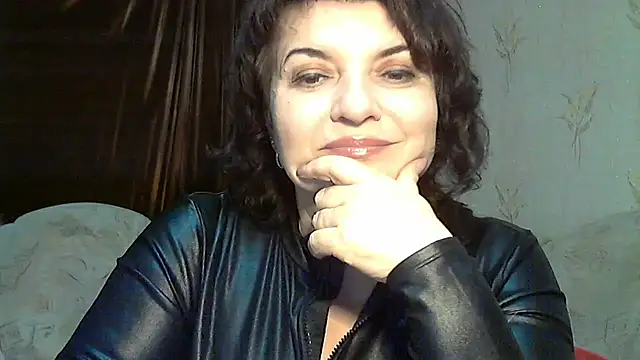LedyNika online show from October 2025 06:18:02 PM