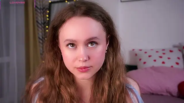 SusannaScholler online show from April 2026 10:45:02 PM