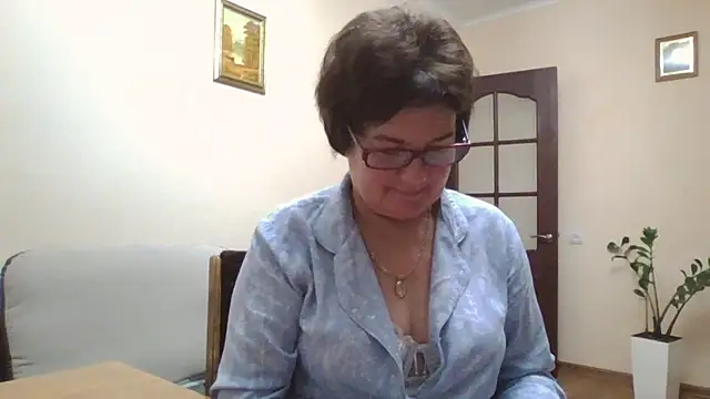 Galina56301 online show from October 2025 07:11:01 PM