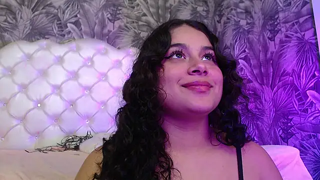 RylieRoss online show from November 2025 02:29:02 PM