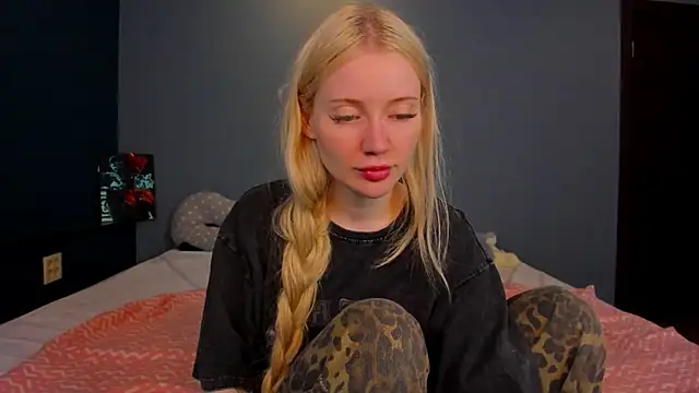 Lillie Berry online show from July 2026 05:09:02 AM