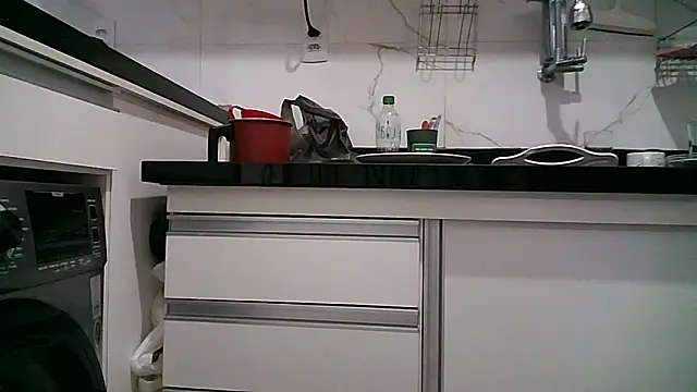 misticamey online show from November 2025 05:24:01 PM