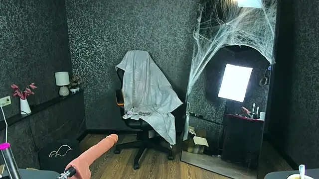 Anjela Botton online show from April 2026 06:01:02 PM