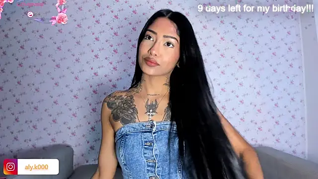 Snapshot of Alykass chatting on May 2026 10:40:02 PM Alykass online show from May 2026 10:40:02 PM