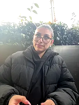 Snapshot of AriaBliss- chatting on October 2025 09:36:01 PM AriaBliss- online show from October 2025 09:36:01 PM