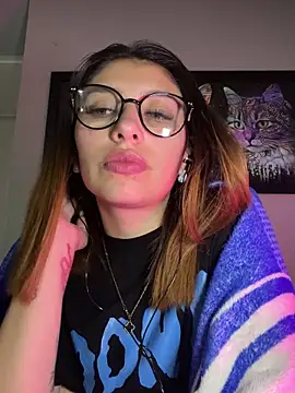 Snapshot of AriaBliss- chatting on October 2025 08:48:02 AM AriaBliss- online show from October 2025 08:48:02 AM