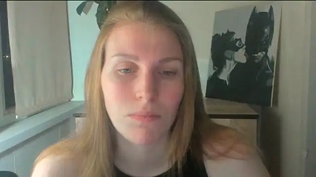 Snapshot of JuliaMuuun chatting on April 2026 10:24:02 PM JuliaMuuun online show from April 2026 10:24:02 PM