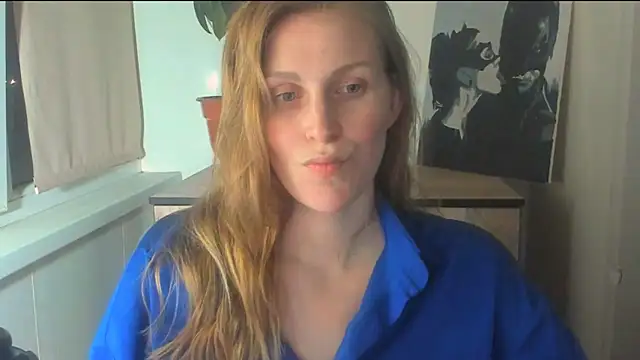 Snapshot of JuliaMuuun chatting on April 2026 06:56:02 PM JuliaMuuun online show from April 2026 06:56:02 PM