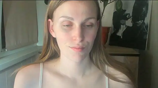 Snapshot of JuliaMuuun chatting on May 2026 07:52:01 PM JuliaMuuun online show from May 2026 07:52:01 PM