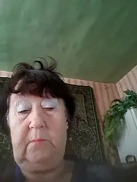 CrystalLime6411 online show from November 2025 12:15:02 PM