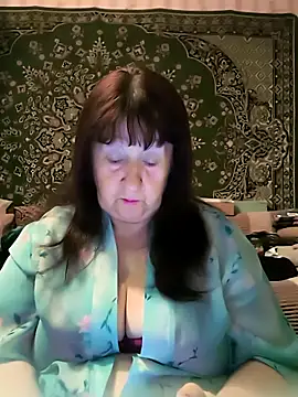 CrystalLime6411 online show from April 2026 04:10:02 PM