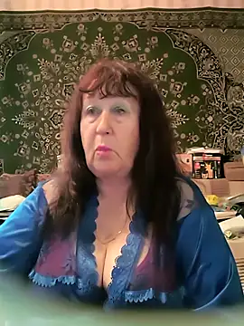 Snapshot of CrystalLime6411 chatting on May 2026 03:28:01 PM CrystalLime6411 online show from May 2026 03:28:01 PM