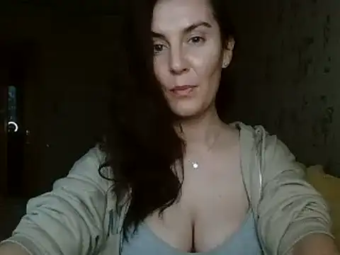 KatalinaQE online show from November 2025 08:20:01 AM