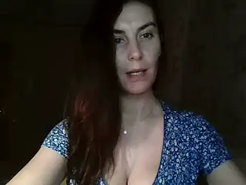 KatalinaQE online show from November 2025 05:41:01 PM