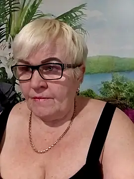 VioletSweet5566 online show from February 2026 02:04:02 PM