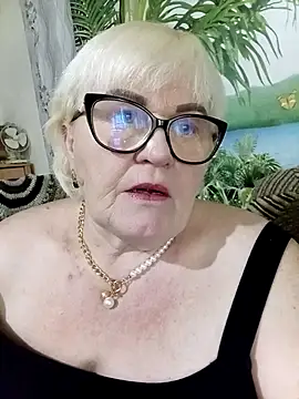 Snapshot of VioletSweet5566 chatting on May 2026 01:29:02 PM VioletSweet5566 online show from May 2026 01:29:02 PM
